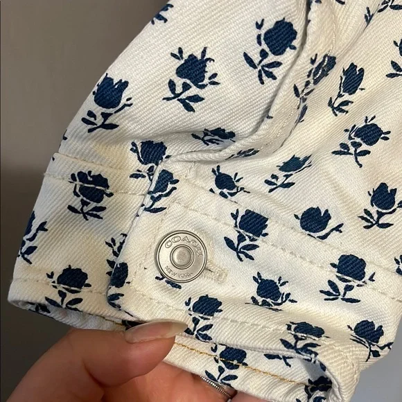 COACH Women's White and Blue Jacket - Picture 6 of 7